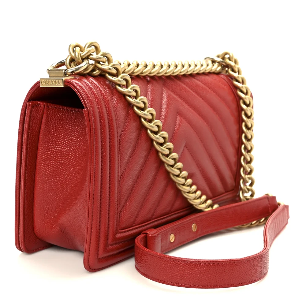 Chanel – Caviar Chevron Quilted Medium Boy Flap Red