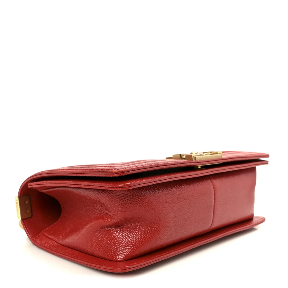 Chanel – Caviar Chevron Quilted Medium Boy Flap Red