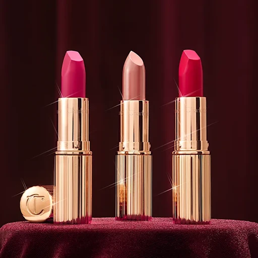 Charlotte Tilbury – Matte Revolution Lipstick – Gracefully Pink