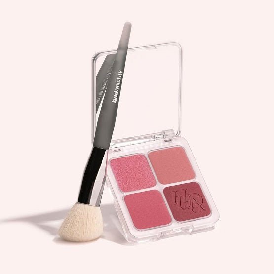 HUDA BEAUTY – Diffusing Cheek Brush