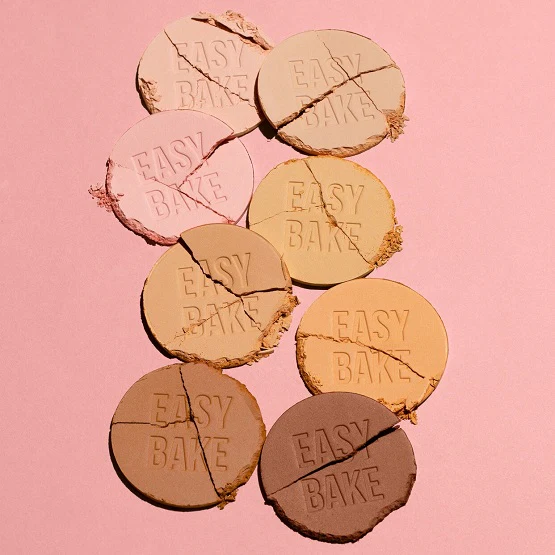 HUDA BEAUTY – Easy Bake and Snatch Pressed Brightening and Setting Powder – Banana Bread