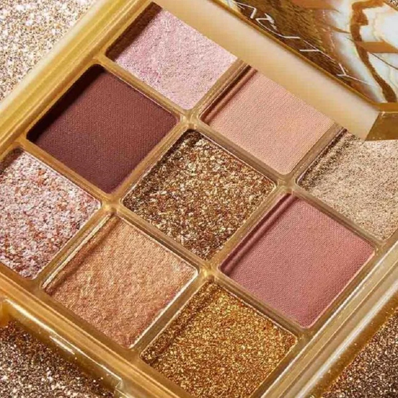 Huda Beauty – Gold Obsessions Eyeshadow Palette