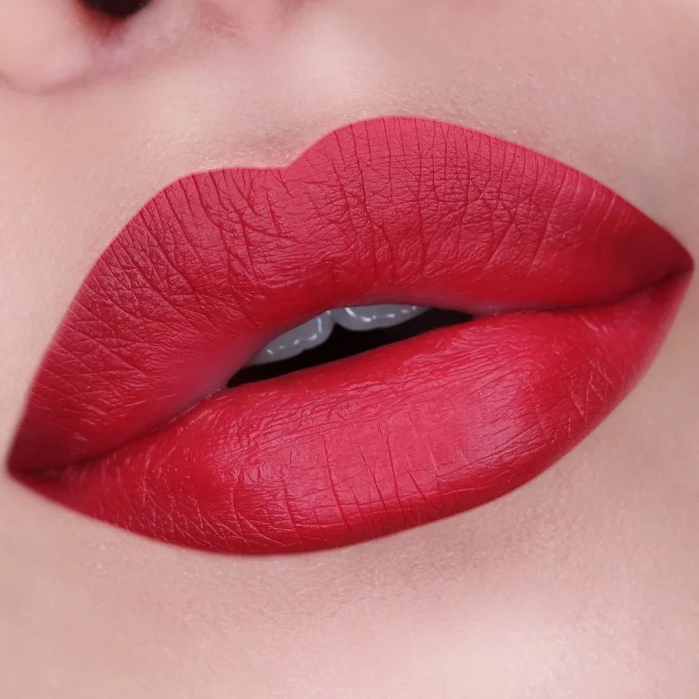 HUDA BEAUTY – LIQUID MATTE LIPSTICK – CHEERLEADER