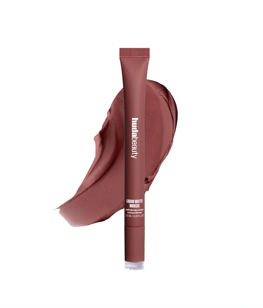Huda Beauty Liquid Matte Mousse – Shade: Berry Brown