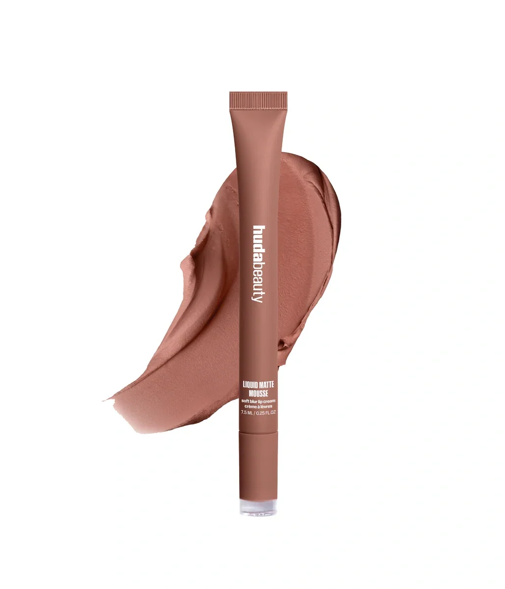 Huda Beauty Liquid Matte Mousse – Shade: Mocha Mauve