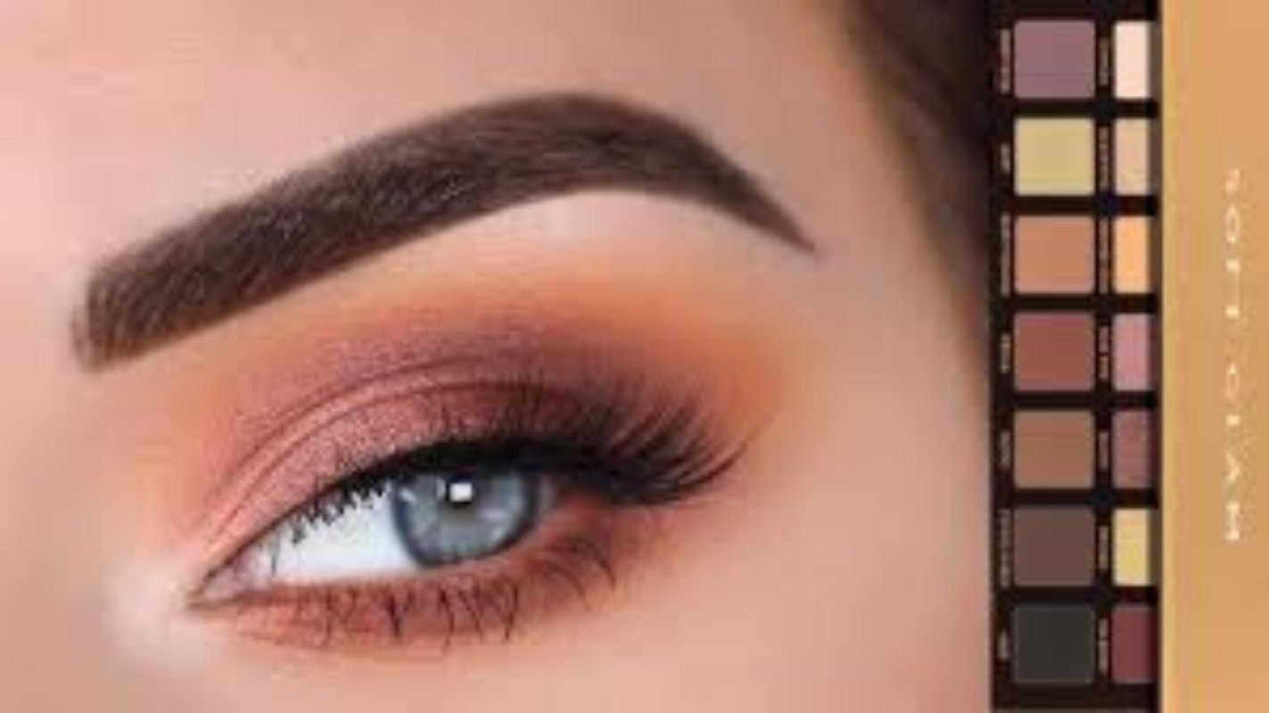 Anastasia Beverly Hills – Soft Glam Eyeshadow Palette