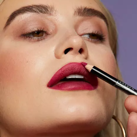 NYX Slim Lip Pencil Creamy Long-Wearing Lip Liner – Shade: Fuchsia