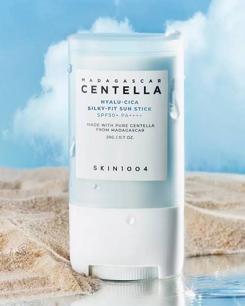 Skin1004 HYALU-CICA SILKY-FIT SUN STICK